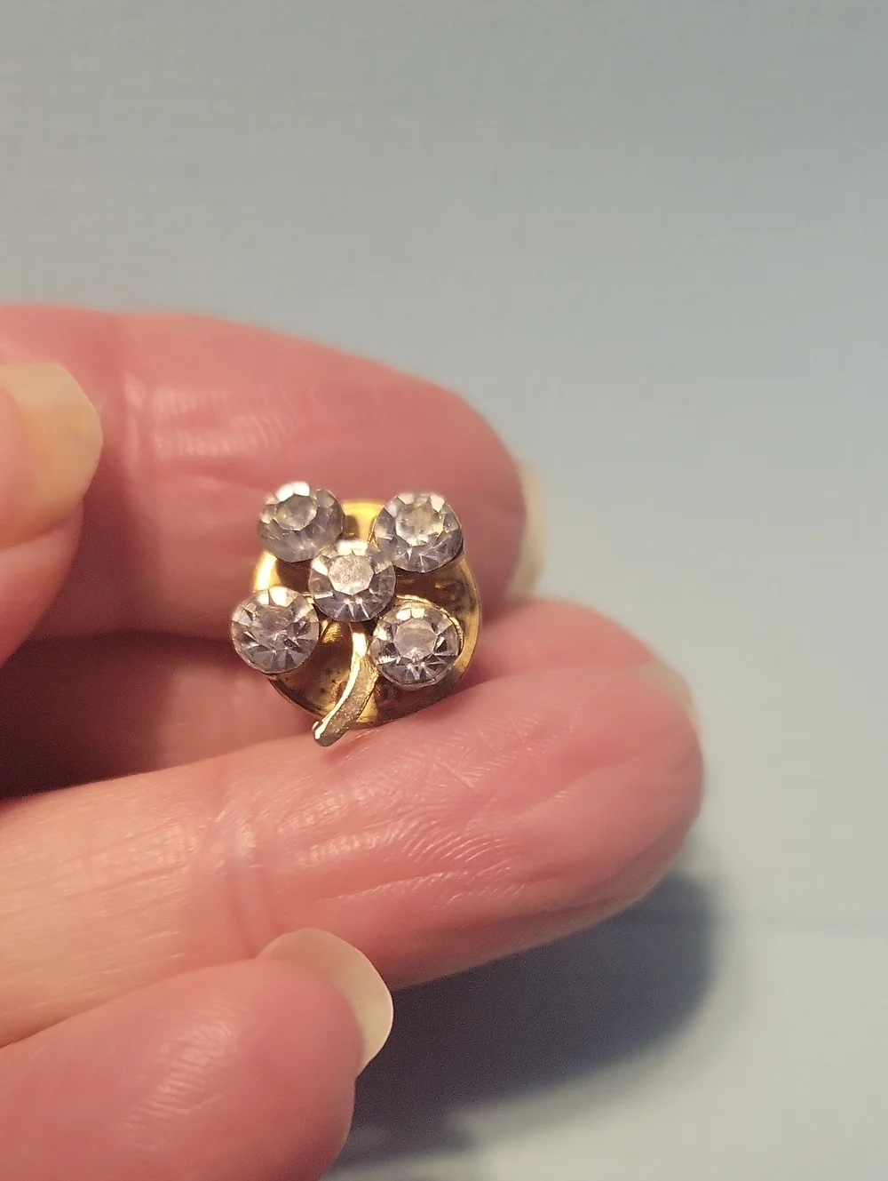 Gold-Tone Floral Vintage Pin